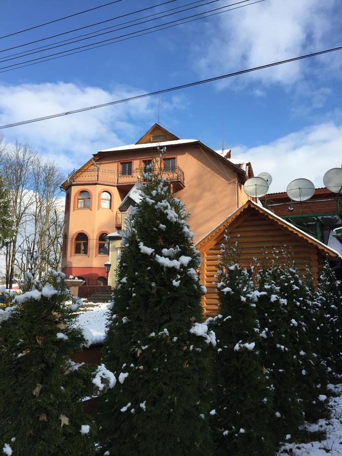 Franc Yasinia Exterior foto